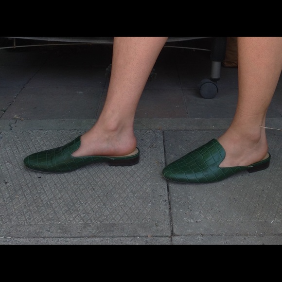 Michael Kors “Natasha crocodile embossed” loafers - Picture 7 of 7